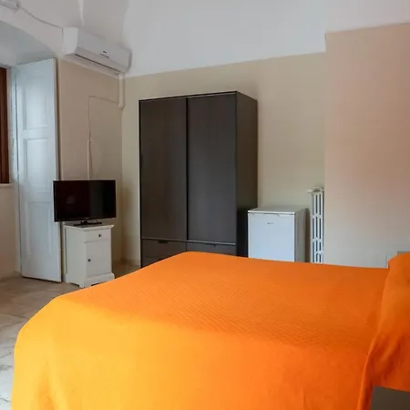 Santi Medici 住宿加早餐酒店 比通托