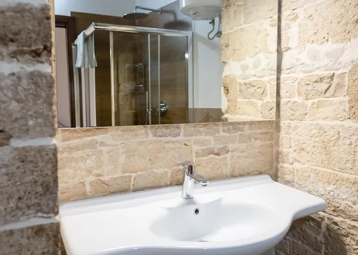 Santi Medici ביטונטו